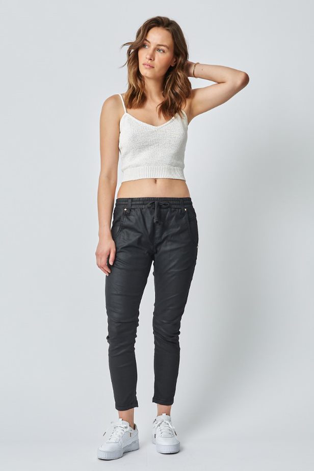 Active Jeans – Coated Black - Estilo 
