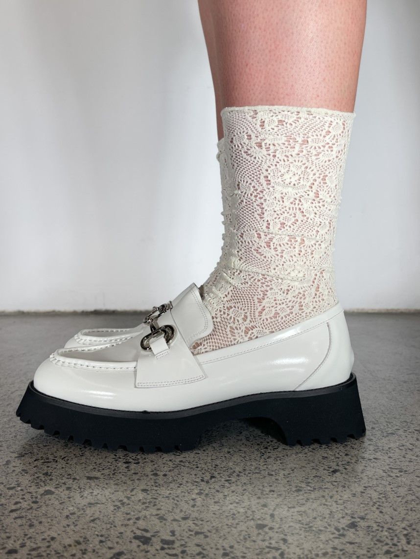 Slouch Lace Sock Cream Estilo Boutique