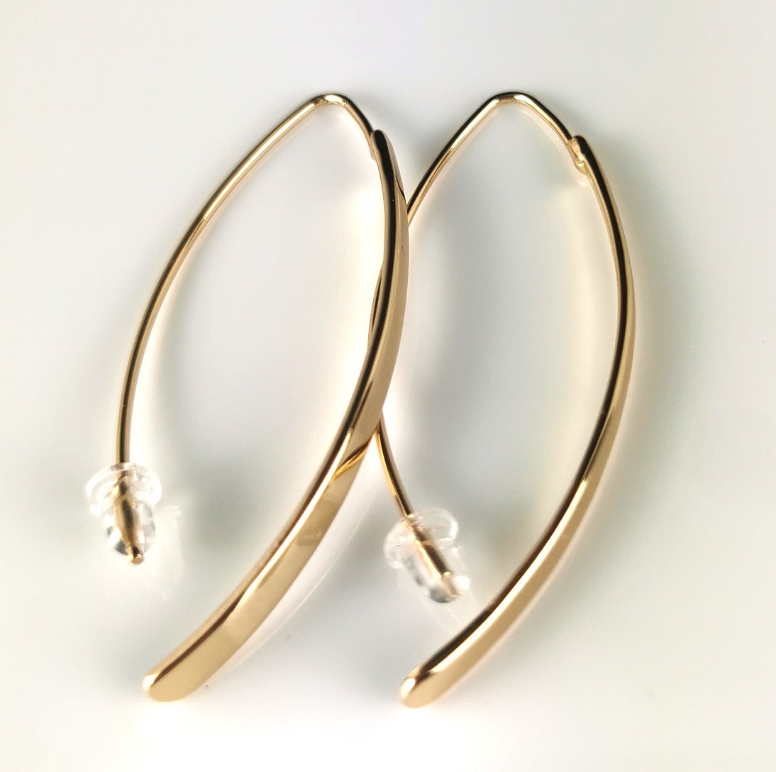 MacKenzie-Curve-Hoops-Earrings-Gold.jpg