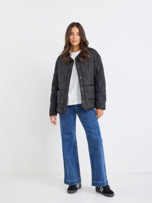 Frankly Boxy Snap Front Collarless Quilted Puffer Jacket - Black