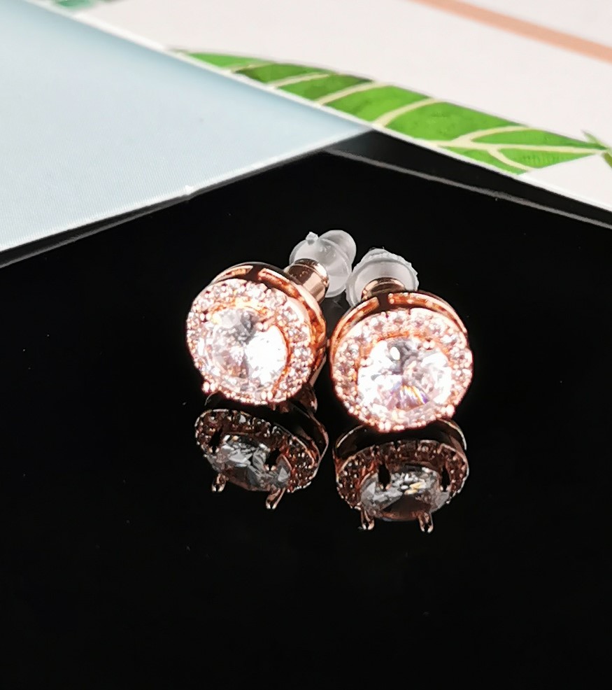 Cassie Crystal Halo Stud Earrings - Rose Gold