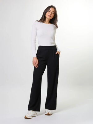 Ria Pant - Black